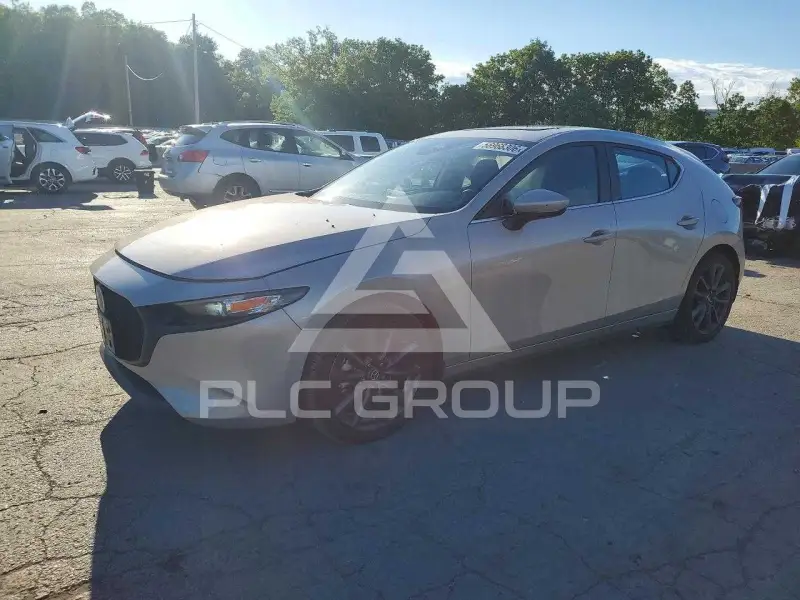 2025 Mazda 3 фото