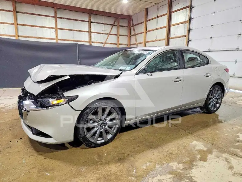 2025 Mazda 3 фото