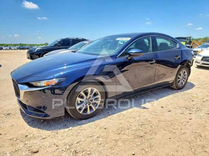 2025 Mazda 3 photo