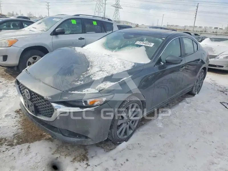 2025 Mazda 3 photo