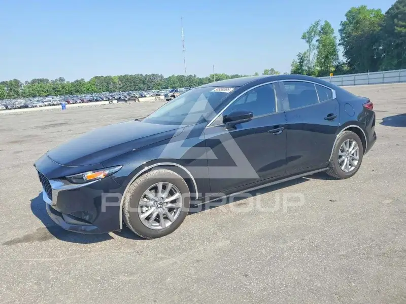 2025 Mazda 3 photo