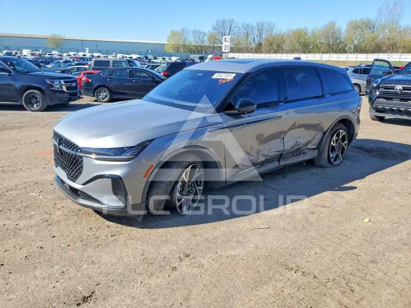 2025 Lincoln NAUTILUS photo