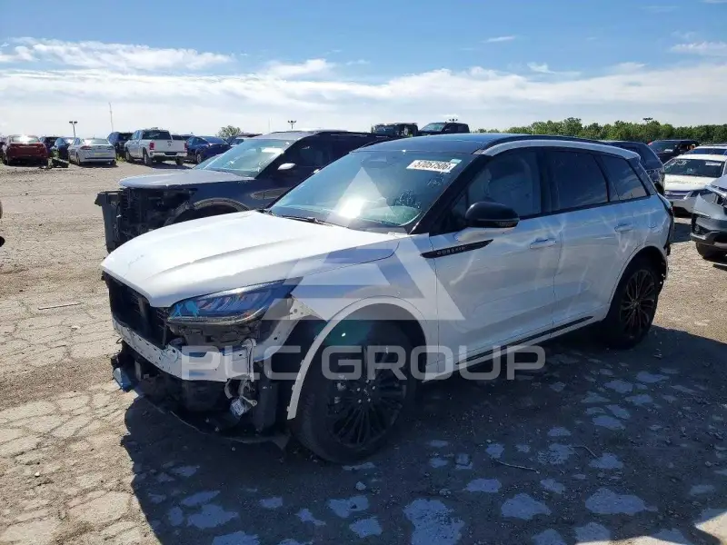 2025 Lincoln CORSAIR photo