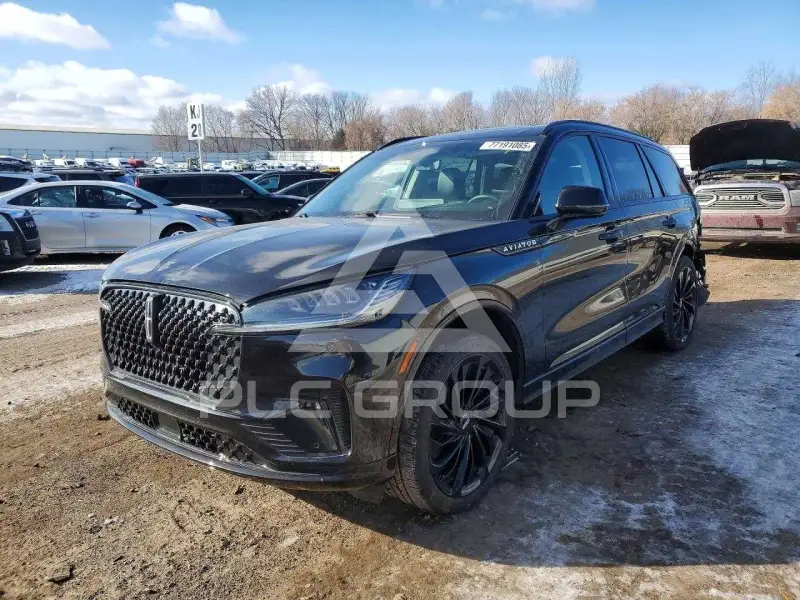 2025 Lincoln AVIATOR photo