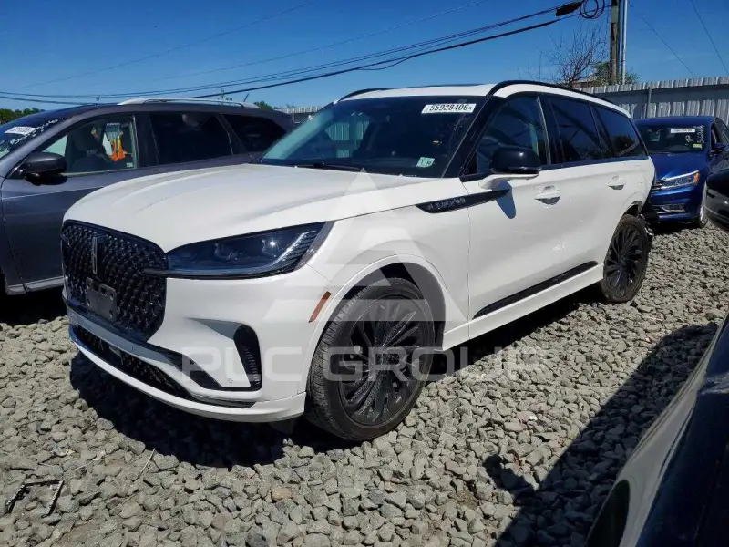 2025 Lincoln AVIATOR photo