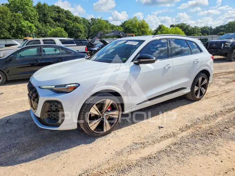 2025 Audi SQ5 фото