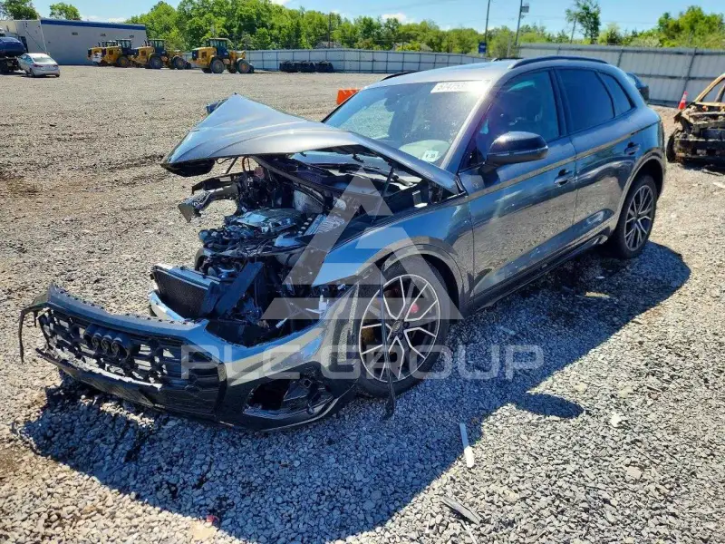 2025 Audi SQ5 photo