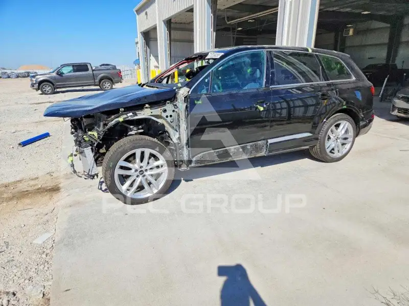 2025 Audi Q7 photo
