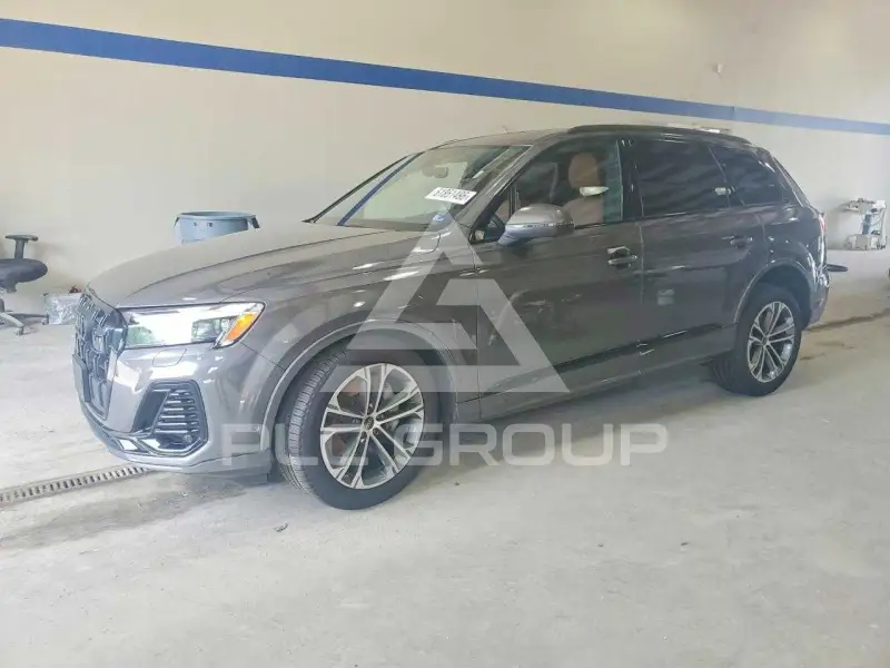 2025 Audi Q7 фото