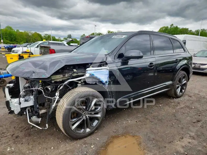 2025 Audi Q7 фото