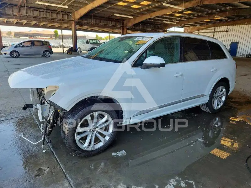 2025 Audi Q7 фото