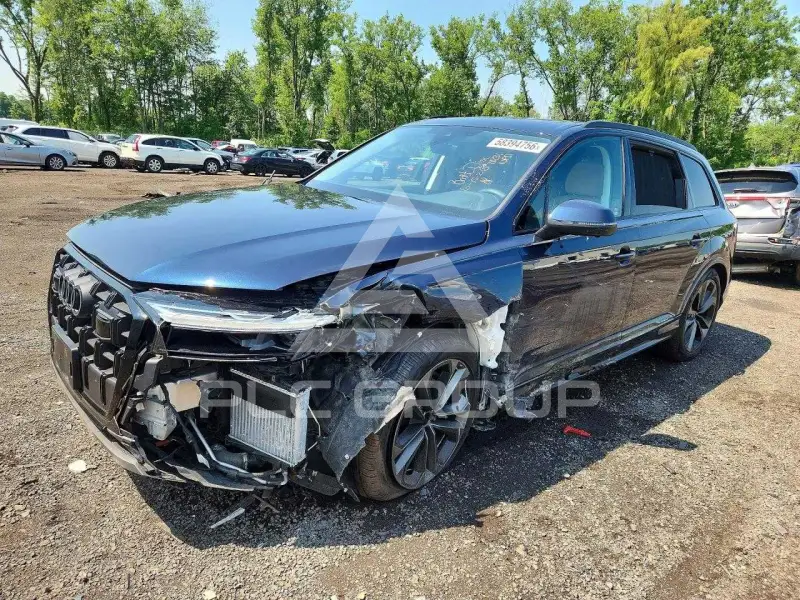 2025 Audi Q7 фото