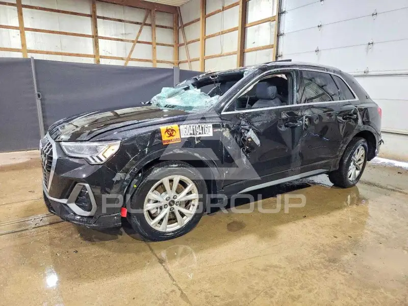 2025 Audi Q3 фото