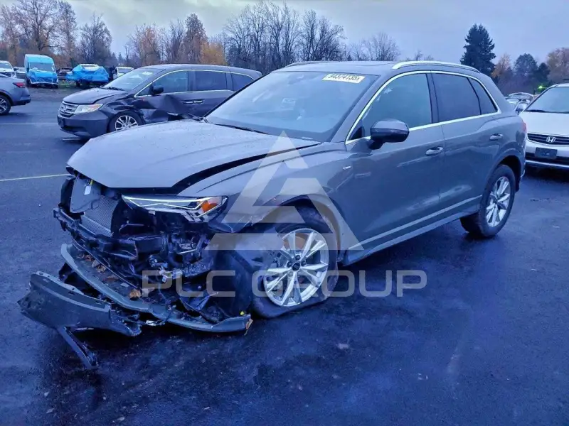 2025 Audi Q3 фото