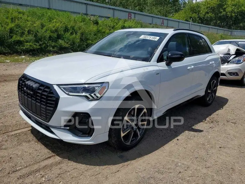 2025 Audi Q3 фото