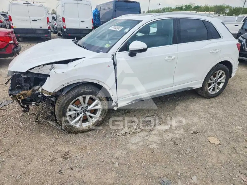 2025 Audi Q3 фото