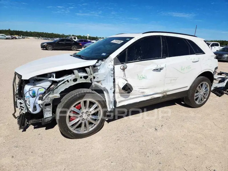 2025 Cadillac XT5 photo