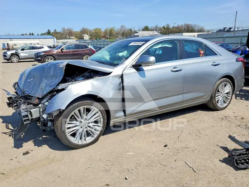 2025 Cadillac CT4 фото