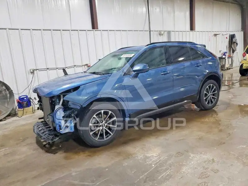 2025 Cadillac XT4 photo