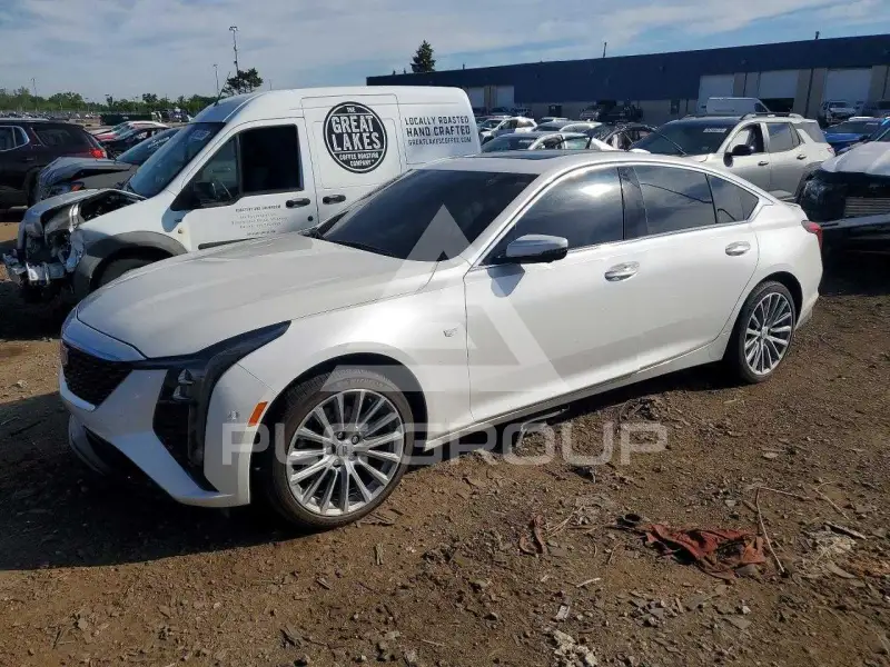 2025 Cadillac CT5 фото