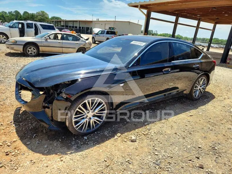 2025 Cadillac CT5 photo