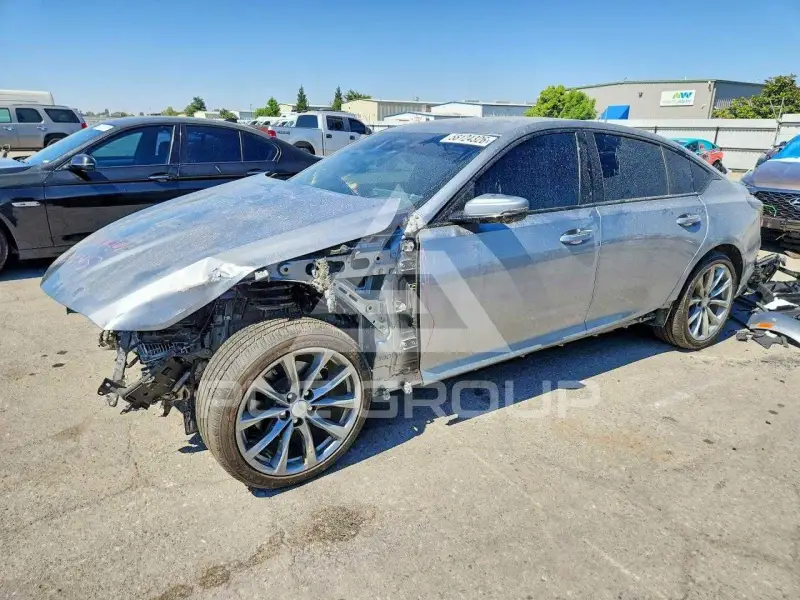 2025 Cadillac CT5 photo