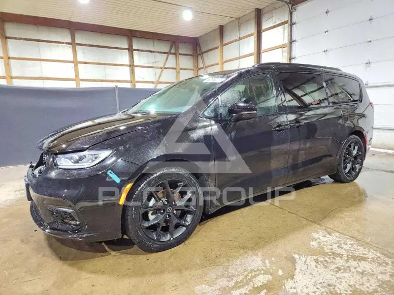 2025 Chrysler PACIFICA photo