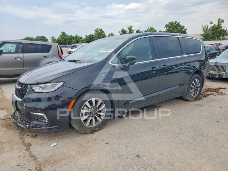 2025 Chrysler PACIFICA photo