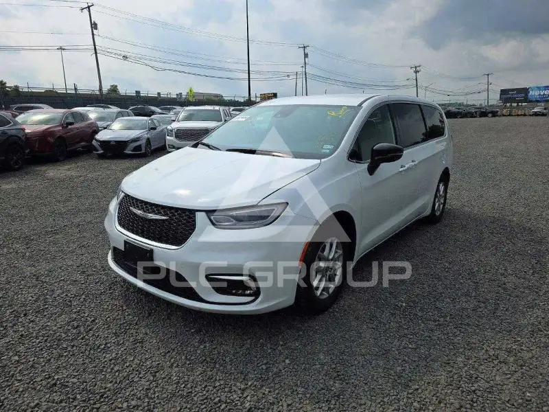 2025 Chrysler PACIFICA photo