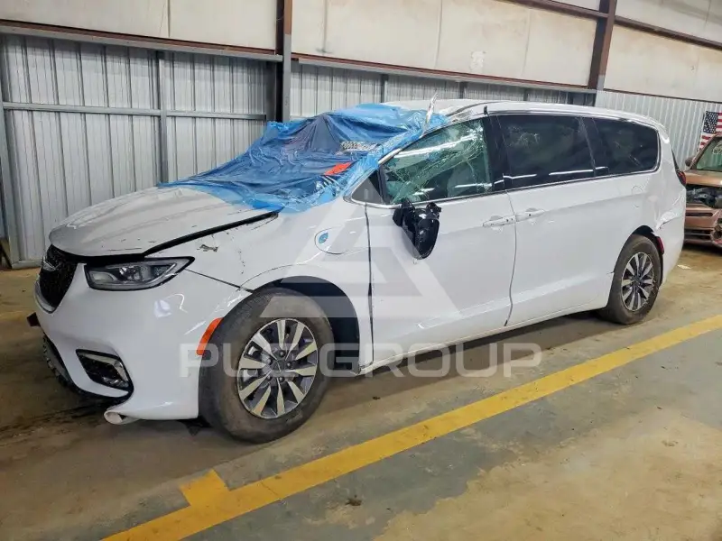2025 Chrysler PACIFICA photo