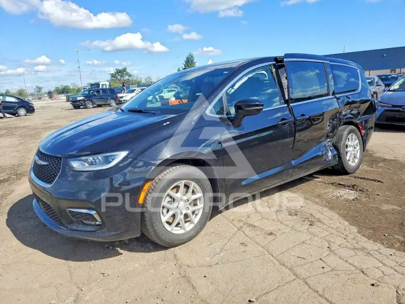 2025 Chrysler PACIFICA photo