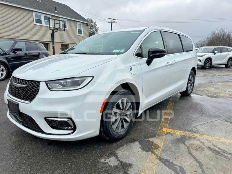 2025 Chrysler PACIFICA фото