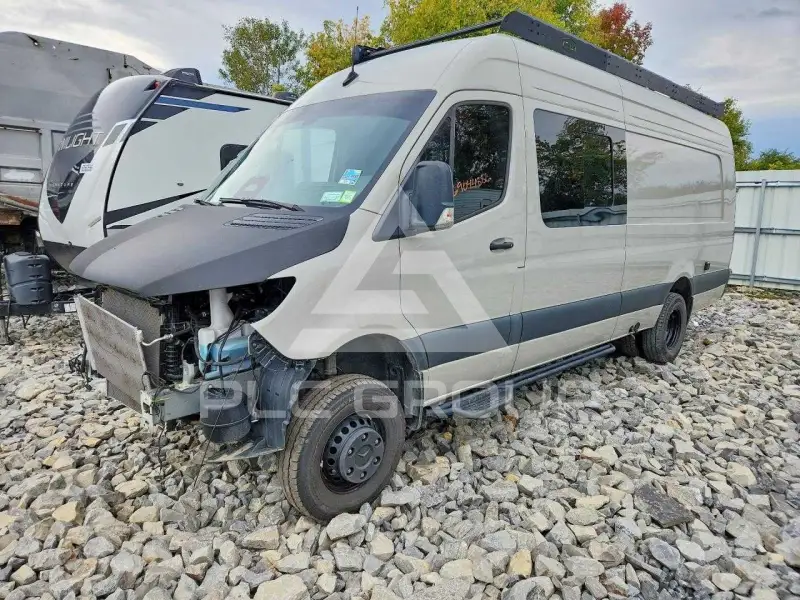2025 Mercedes Benz Sprinter photo