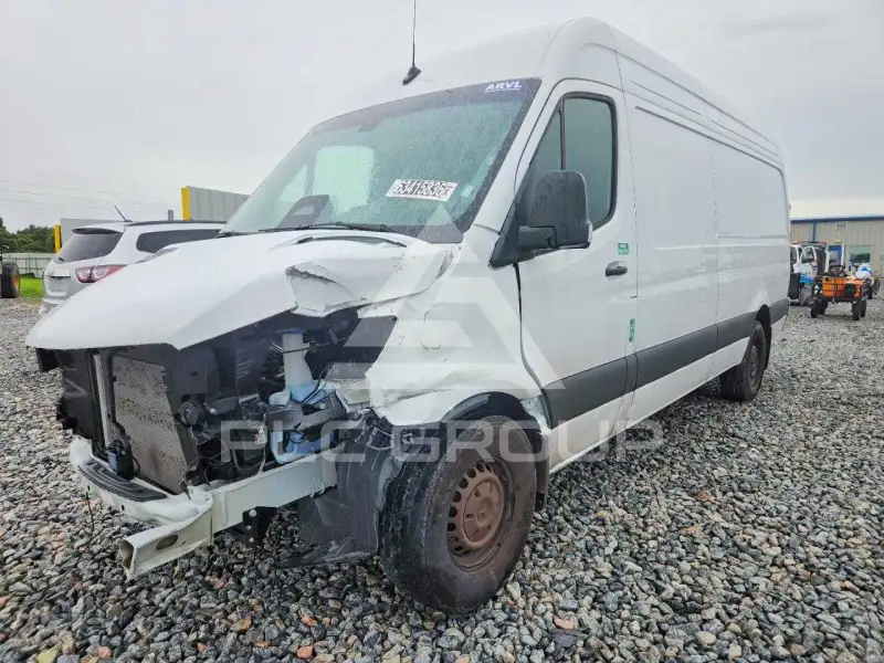 2025 Mercedes Benz Sprinter photo