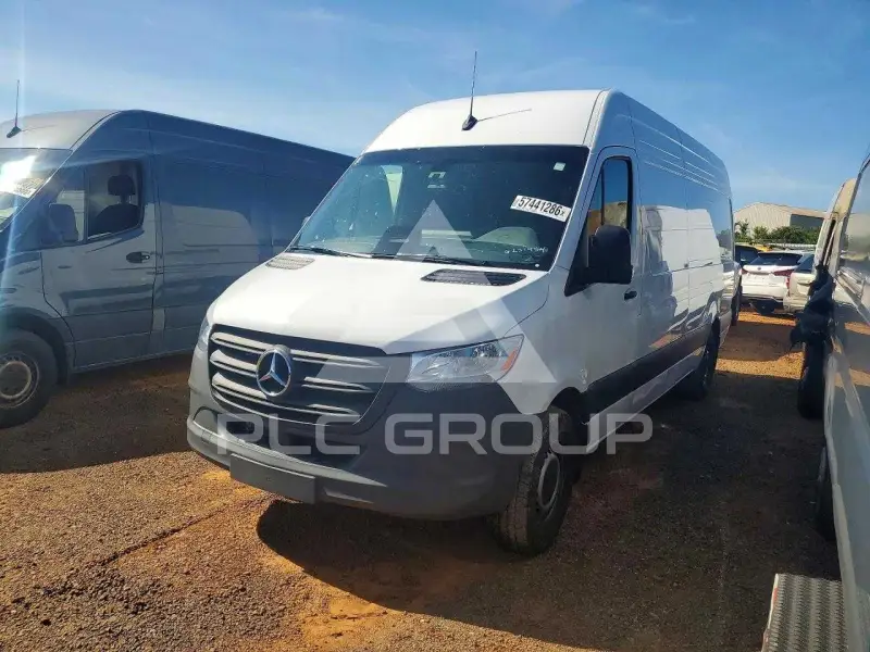 2025 Mercedes Benz Sprinter photo