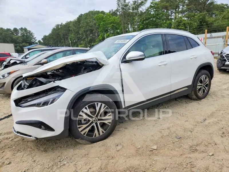 2025 Mercedes Benz GLA-Class photo