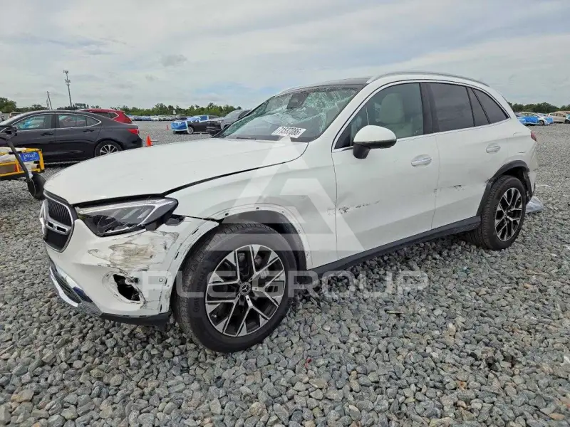 2025 Mercedes Benz GLC-Class фото