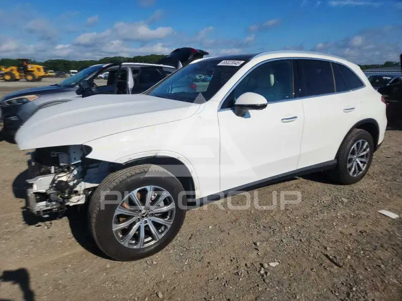 2025 Mercedes Benz GLC-Class фото