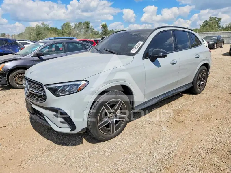 2025 Mercedes Benz GLC-Class фото
