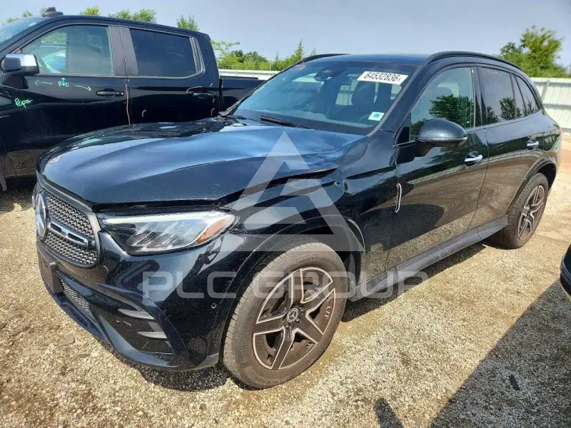 2025 Mercedes Benz GLC-Class photo