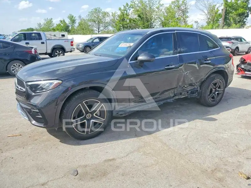 2025 Mercedes Benz GLC-Class фото