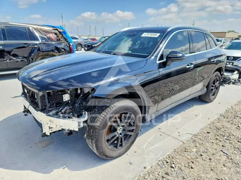 2025 Mercedes Benz GLC-Class фото