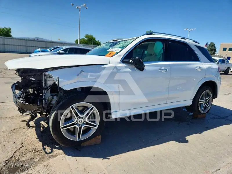 2025 Mercedes Benz GLE-Class photo