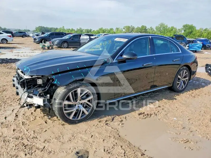2025 Mercedes Benz E-Class фото