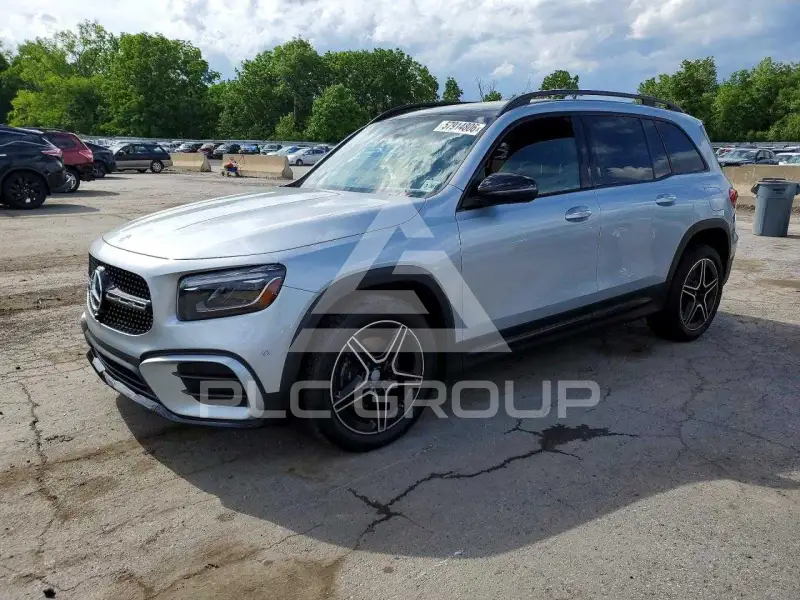 2025 Mercedes Benz GLB фото