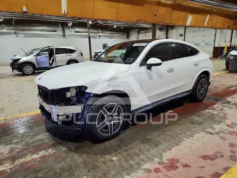 2025 Mercedes Benz GLC-Class фото