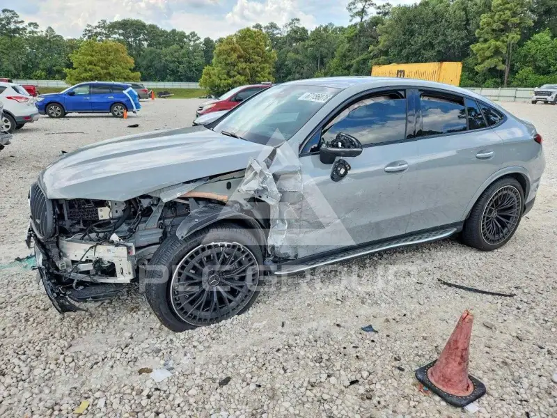 2025 Mercedes Benz GLC-Class photo