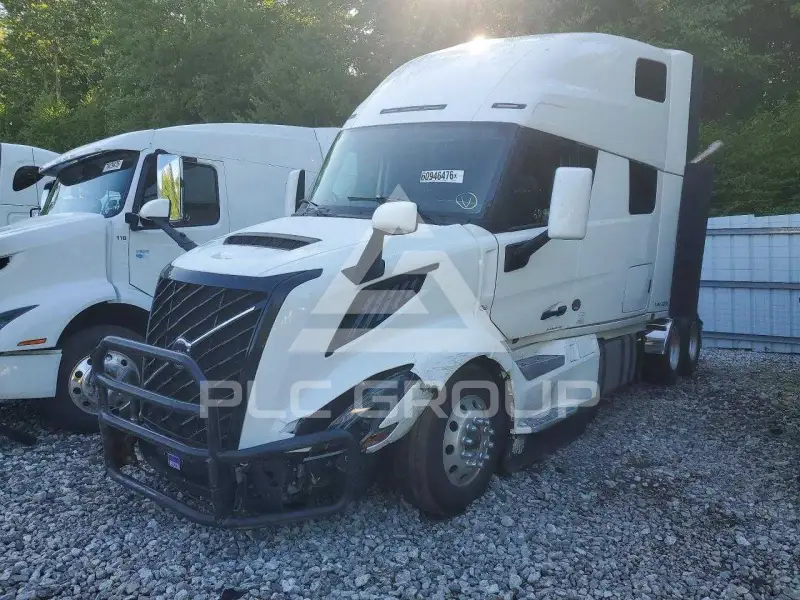 2025 Volvo VNL фото
