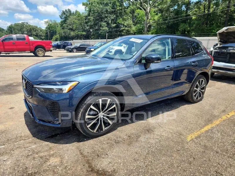 2025 Volvo XC60 фото