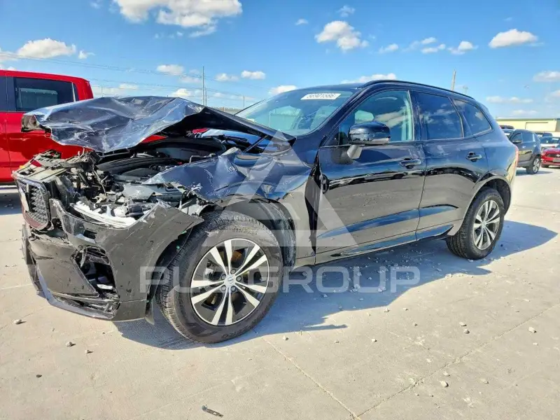 2025 Volvo XC60 фото